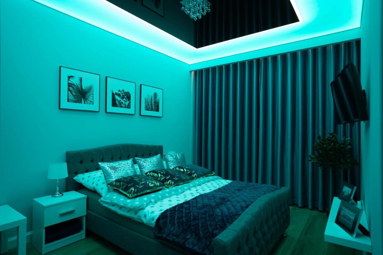 New Apartament Vip Blue Warszawa+Parking Wola Mrokowska Exterior photo